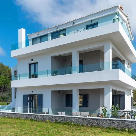Mythos Luxury Villa-skiathos * Трулос