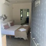 Mythos Luxury Villa-skiathos Troulos