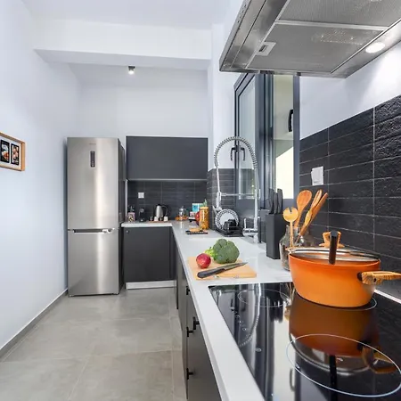 Mythos Luxury Villa-skiathos ترولو